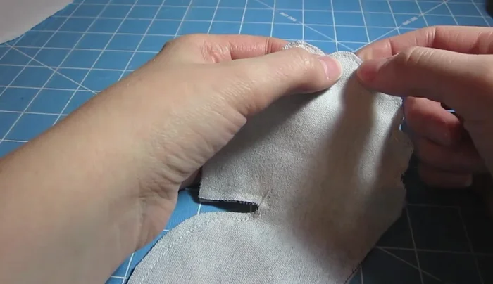 Trim the seahorse curves: Cut small triangles on the curves, close to the stitching, but don't cut through the stitching. This helps with turning.