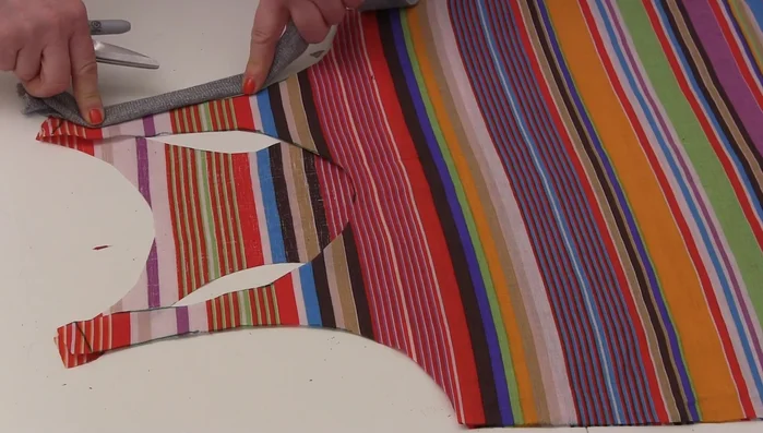 Finish the other shoulder seam in the same way.