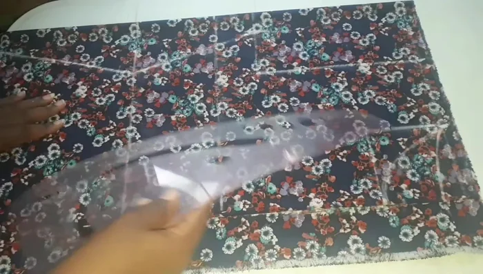 Cut out fabric pieces.