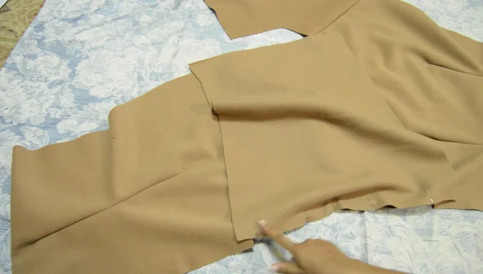 Press open darts and seam allowances.