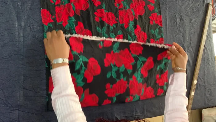 Draw straight lines connecting marked points, leaving a straight bottom edge for gathering.