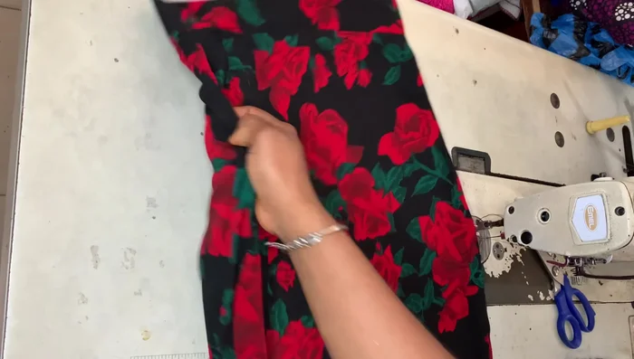 Insert zipper. Hem the skirt.