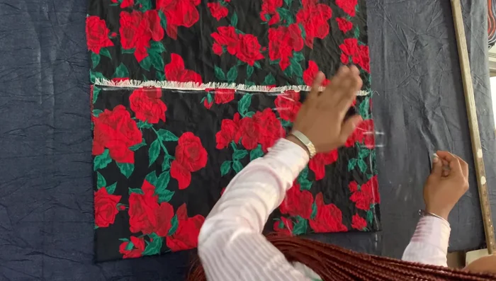 Draw straight lines connecting marked points, leaving a straight bottom edge for gathering.