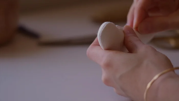 Close banana seam: Use a ladder stitch to close the opening.