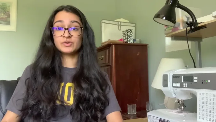 Sew the top to the skirt.