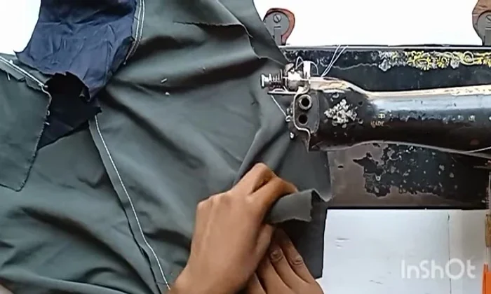 Join the shoulder seams.