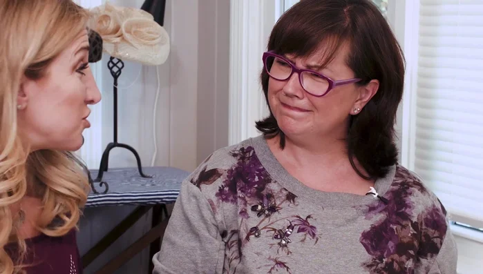 Decorate and embellish the hat. (Trimming)