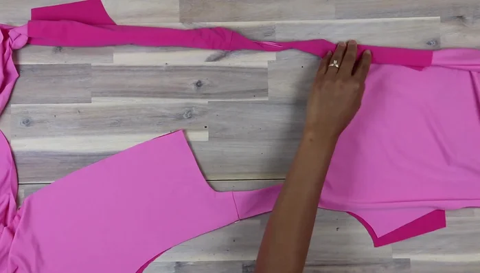 Understitch the armhole seam up to the side seam on both sides.