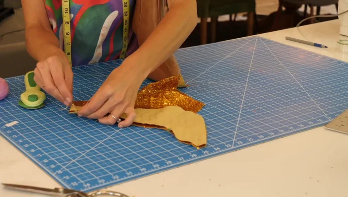 Sew the center front seam and back ankle seam.