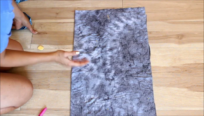 Measure and mark the hipline: Measure from your waist to your hip. Mark this point on the folded fabric. Also, mark half of your hip circumference.