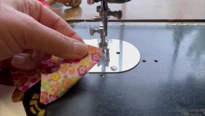 Sew shoulder seams (both bodice and lining).