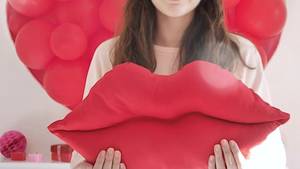 DIY Adorable Lip-Shaped Accent Pillow: Valentine's Day Craft