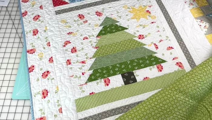 Use various fabrics from the Emma collection.