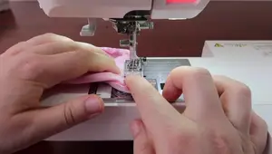 DIY Cosplay Gloves: A Quick & Easy Tutorial