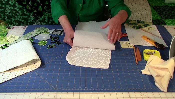 Fuse interfacing: Use a damp cloth and iron to permanently adhere interfacing to the banner (follow interfacing instructions).