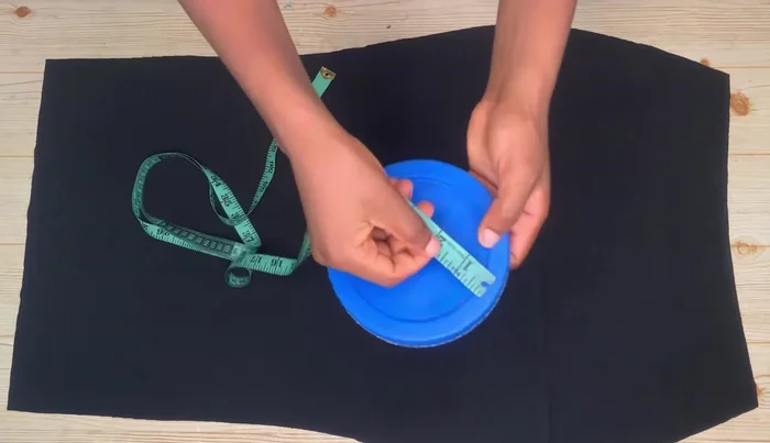 Cut out strips of black net for the ruffles (doubled for thickness).