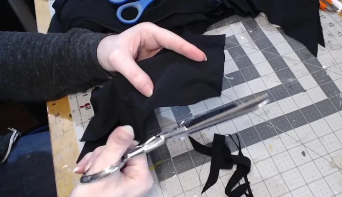 Carefully clip the curves between the fingers to allow for better shaping when turning inside out.