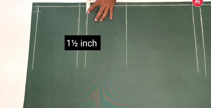 Divide the chest measurement by four and mark accordingly. Subtract 1 inch for the plank.
