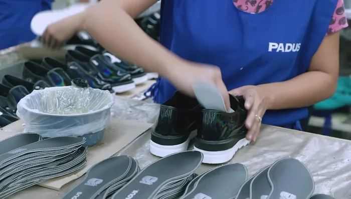 Finishing Touches: Final cleaning, inspection, and quality control.