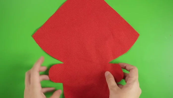 Stitch applique: Stitch the applique pieces down using your sewing machine.