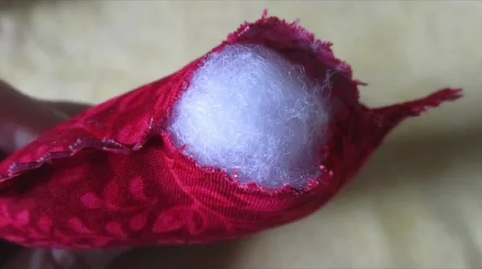 For a neater look, re-trim the opening with pinking shears.