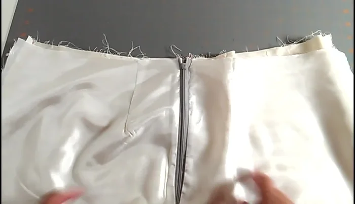 Finishing: Turn the skirt inside out. Match the lining to the skirt at the waist and baste in place.