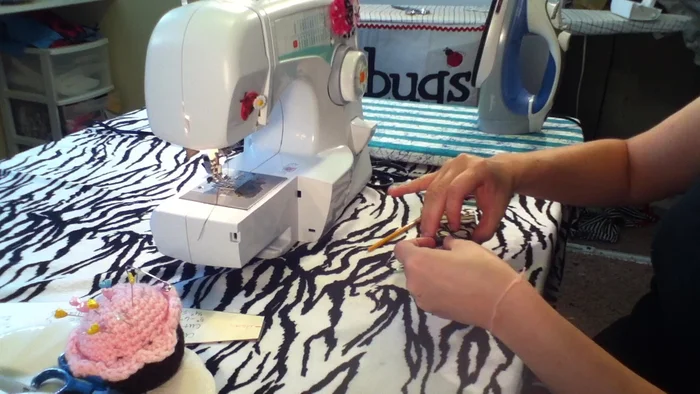 Trim any loose threads.