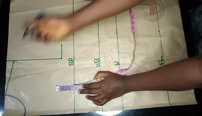 Create the yoke: Determine the yoke height (1 1/2 inches) and connect lines to complete the yoke.