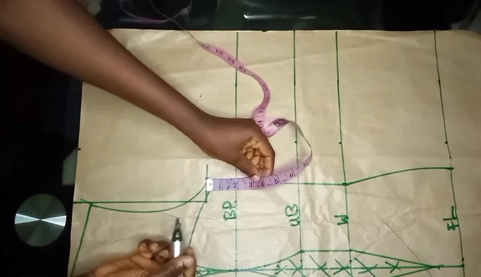 Connect the back pattern pieces, adding the dart measurements as previously done for the front.