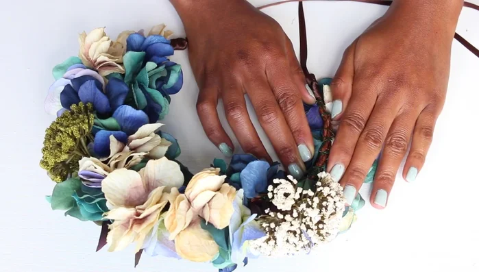 Optionally, cover the wires on the back with ribbon and glue to protect hair.