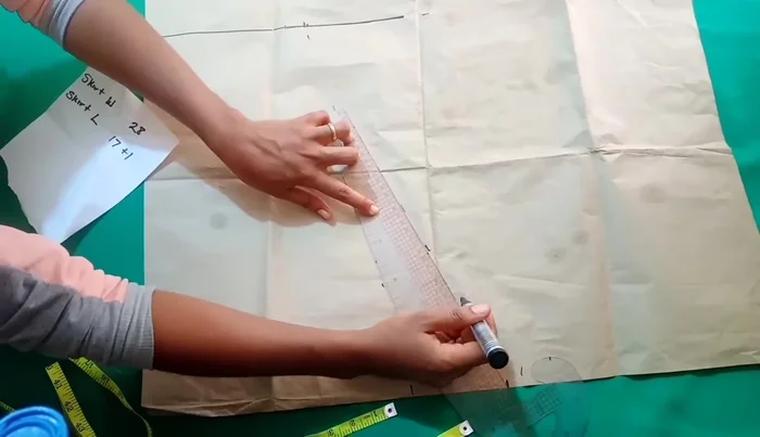 Connect the flared hemline to the waistline.