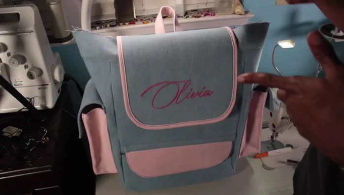 Top stitch the interior lining to ensure a neat and clean look.