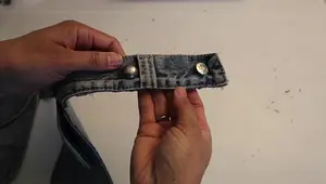 DIY Jean Belt with Pockets: Upcycled Fashion Tutorial