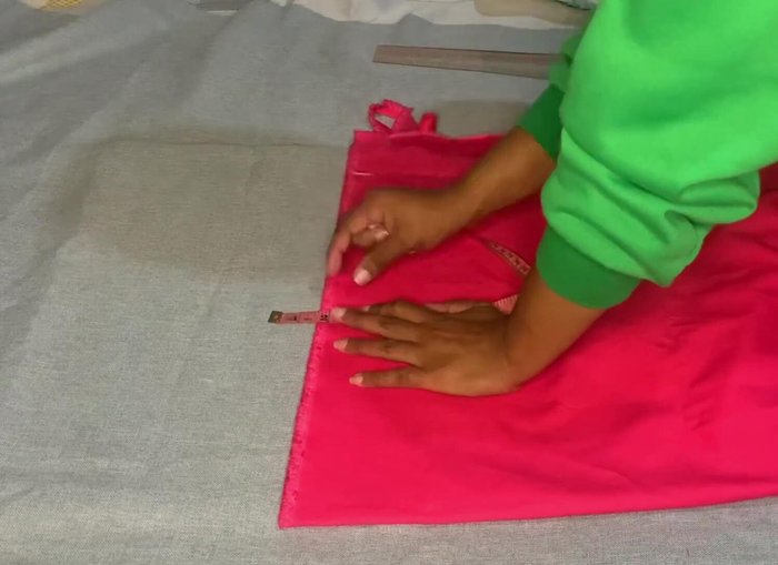 For the waist belt, mark 4 inches (remember to add 1 inch for sewing allowance).