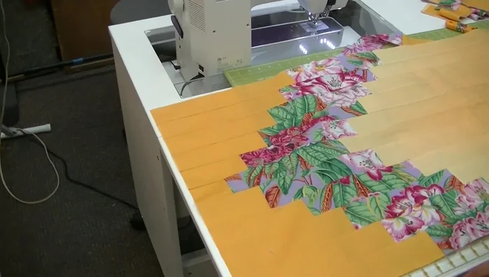 Repeat and assemble: Repeat the process until the desired quilt size is achieved.