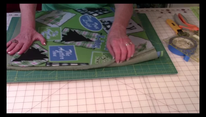 Straighten all edges and cut off the selvage (the rolled-up edges).