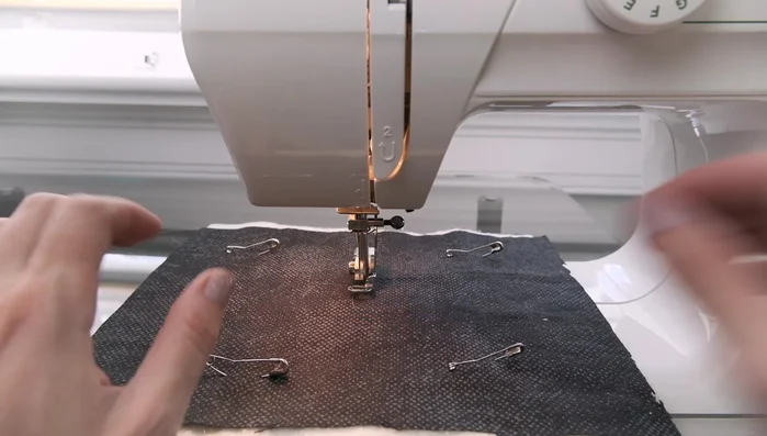 Adjust speed for curves: Slow down when quilting around curves to prevent 'eyelashing' (uneven stitches).