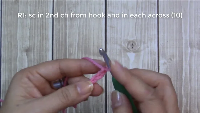 Chain 1, turn your work.