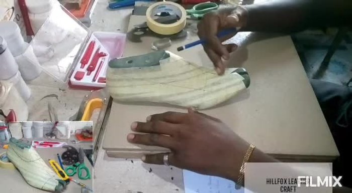 Draw the lateral quarter line, vamp line, and all the key points (heel point, etc.).