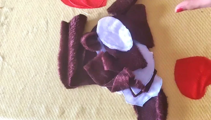 Cut out all the pattern pieces.