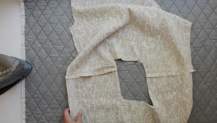 Press shoulder seams open and finish raw edges (zigzag stitch recommended).