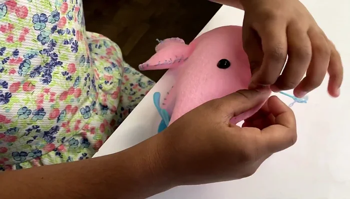 Close the opening: Sew the opening closed.