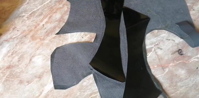 Line the front pattern with the lining leather. Apply contact adhesive to both the upper and lining leathers.