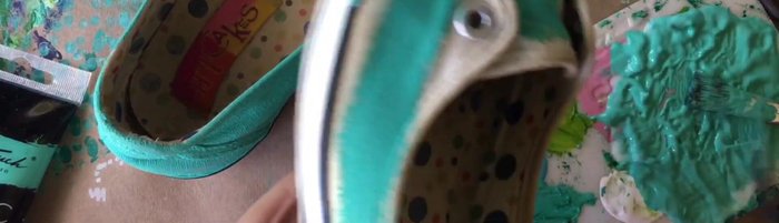 Repeat steps 3 and 4 for the other shoe.